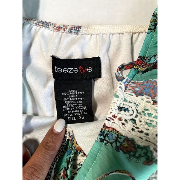 TEEZME WOMANS COLORFUL‎ TOP SIZE XS - Picture 2 of 4